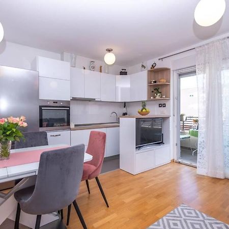 Feel Like Home Podstrana Zewnętrze zdjęcie